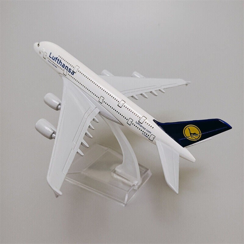  Mô hình máy bay Germany Lufthansa Airbus A380-800 16cm MB16099 