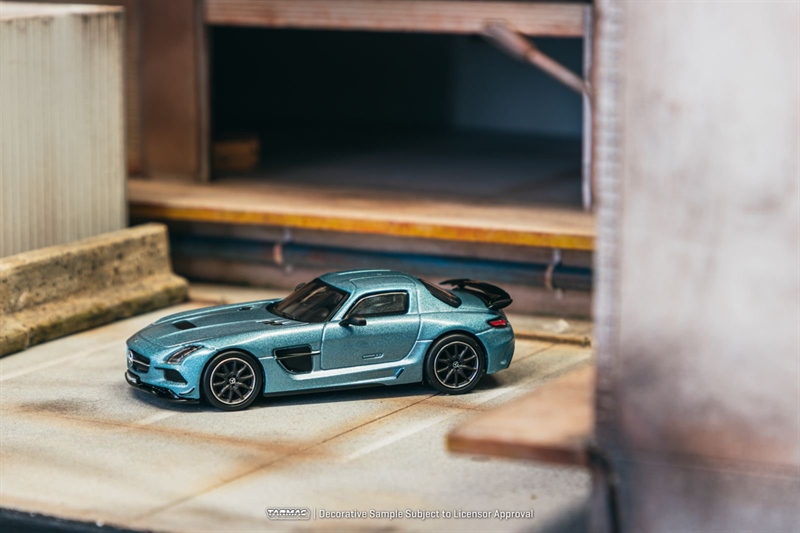  Mô hình xe Mercedes-Benz SLS AMG Coupé Black Series, Matte Blue tỉ lệ 1:64 Tarmac Works T64G-027-MB 