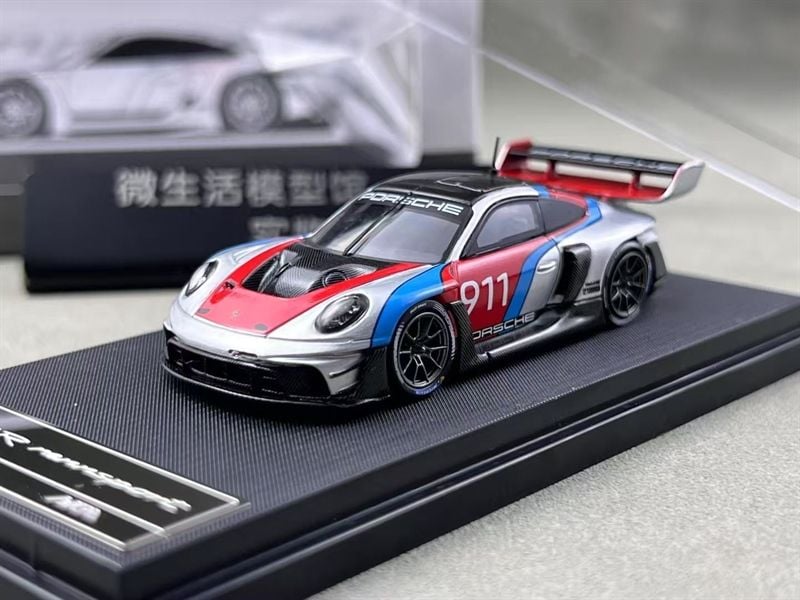  Mô hình xe Porsche 911 (992) GT3 R Rennsport tỉ lệ 1:64 HKM OT64414 