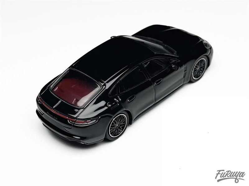  Mô hình xe Porsche Panamera Turbo Coupe Black rims tỉ lệ 1:64 Furuya OT64264 