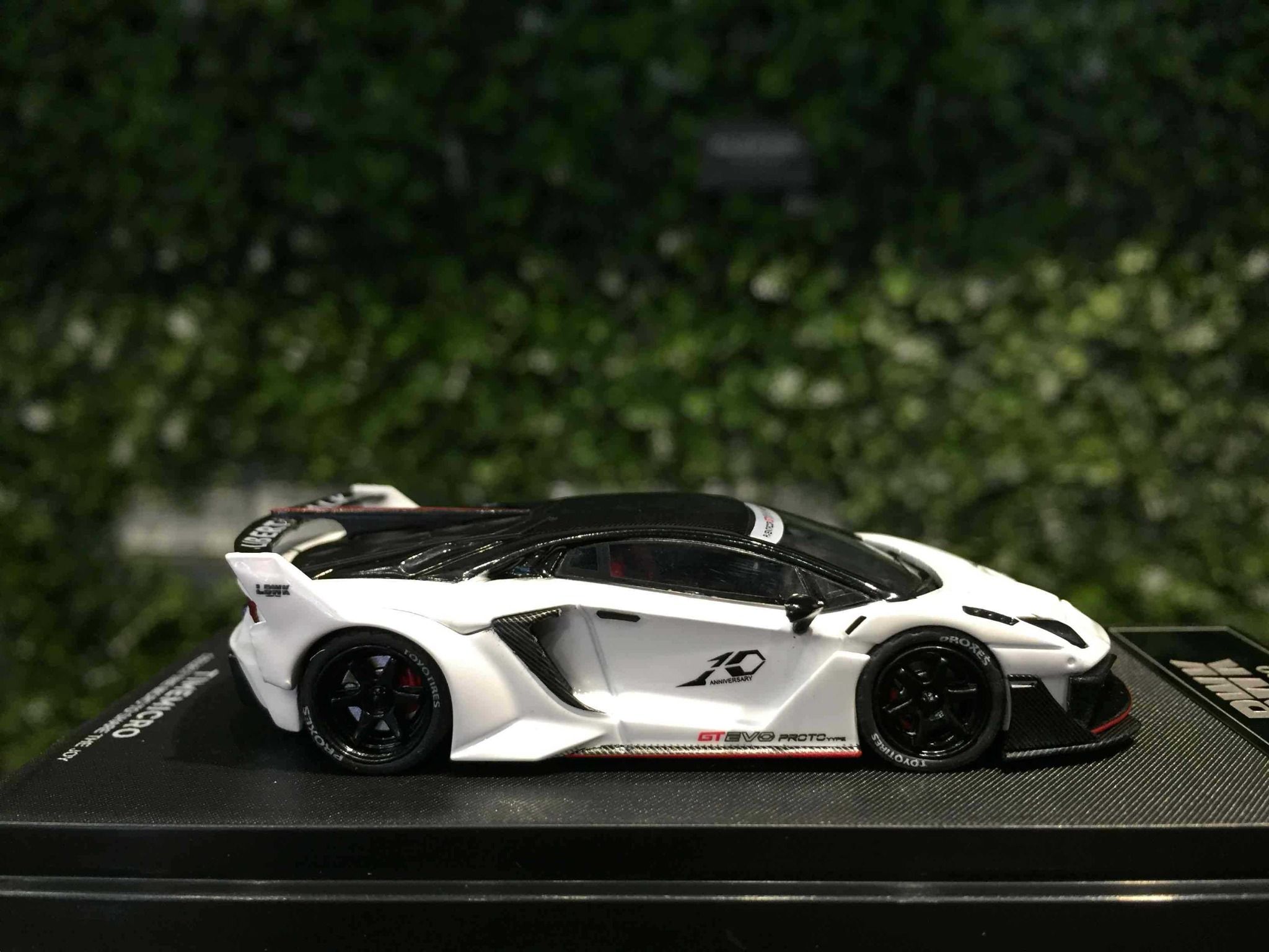  Mô hình xe Lamborghini Aventador LP700 2.0 Gt EVO white tỉ lệ 1:64 Time micro 