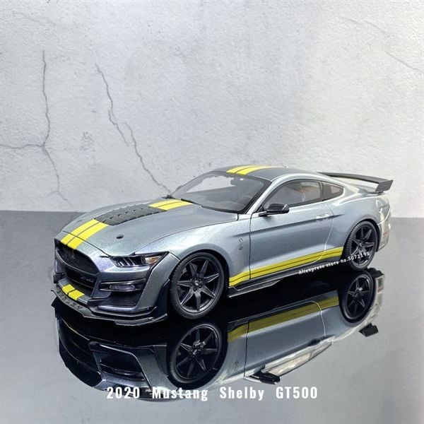  Mô hình xe Ford Mustang Shelby Cobra Gt500 1:18 Maisto 7030 