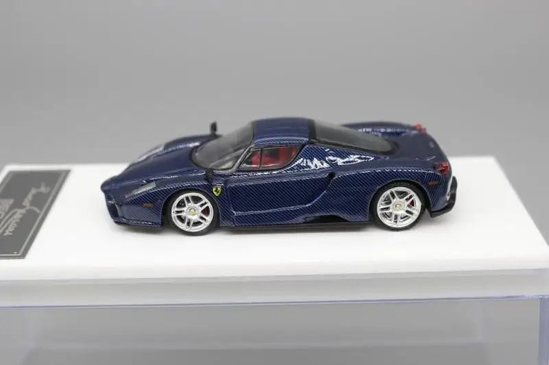  Mô hình xe Ferrari Enzo carbon fiber tỉ lệ 1:64 Briscale micro BSC OT64238 