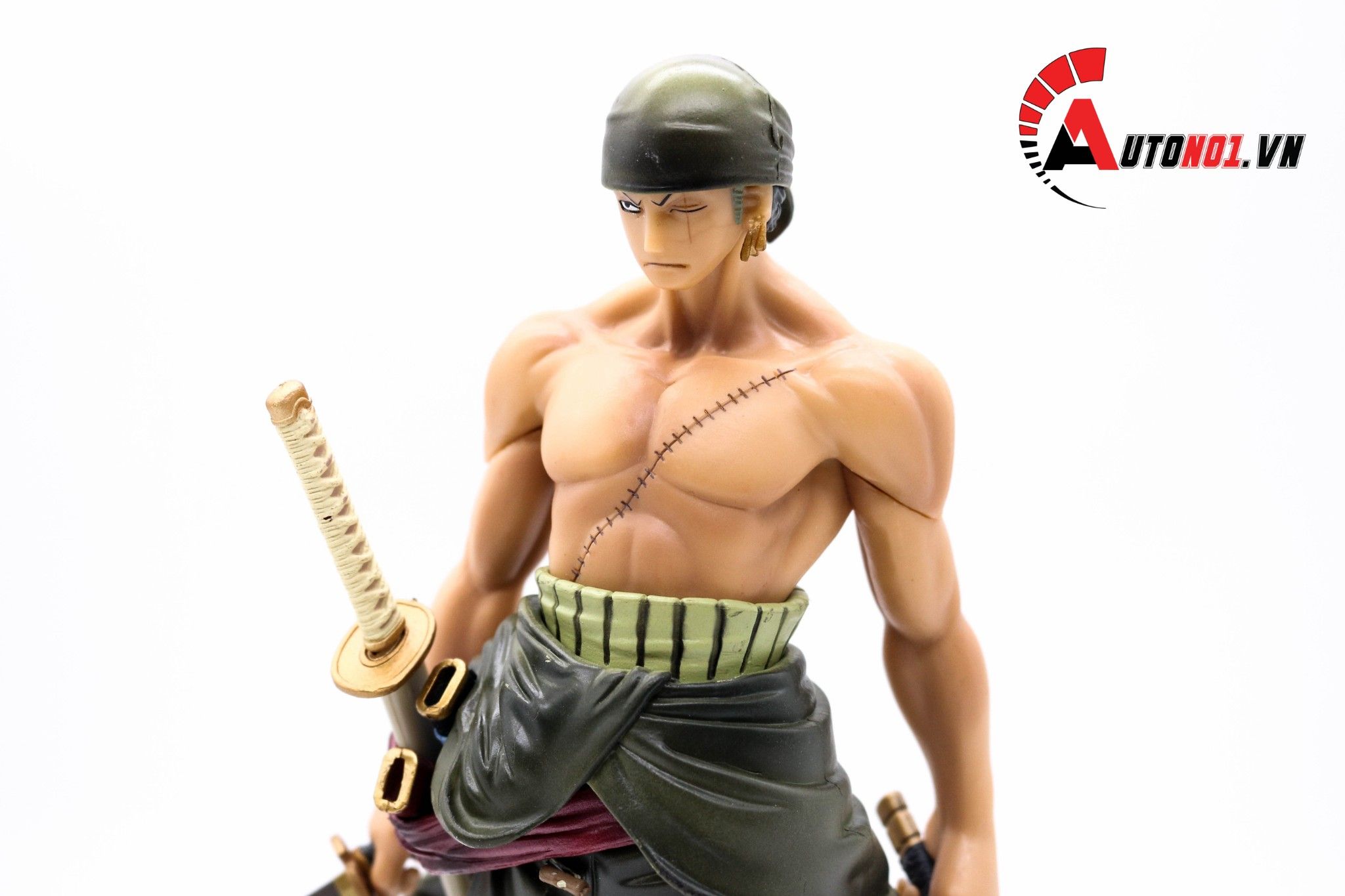  MÔ HÌNH NHÂN VẬT TRUYỆN TRANH ONE PIECE ZORO 25CM 5266 