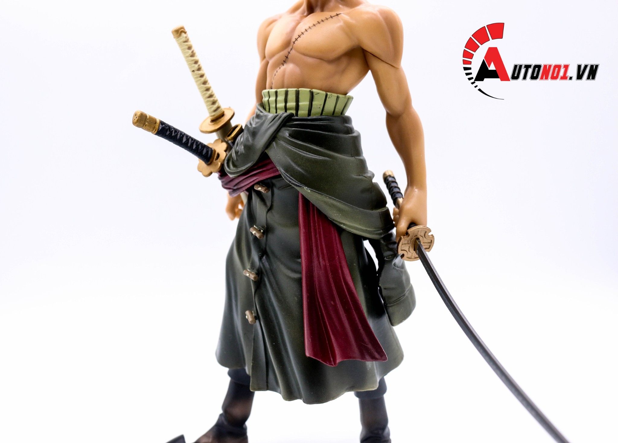  MÔ HÌNH NHÂN VẬT TRUYỆN TRANH ONE PIECE ZORO 25CM 5266 