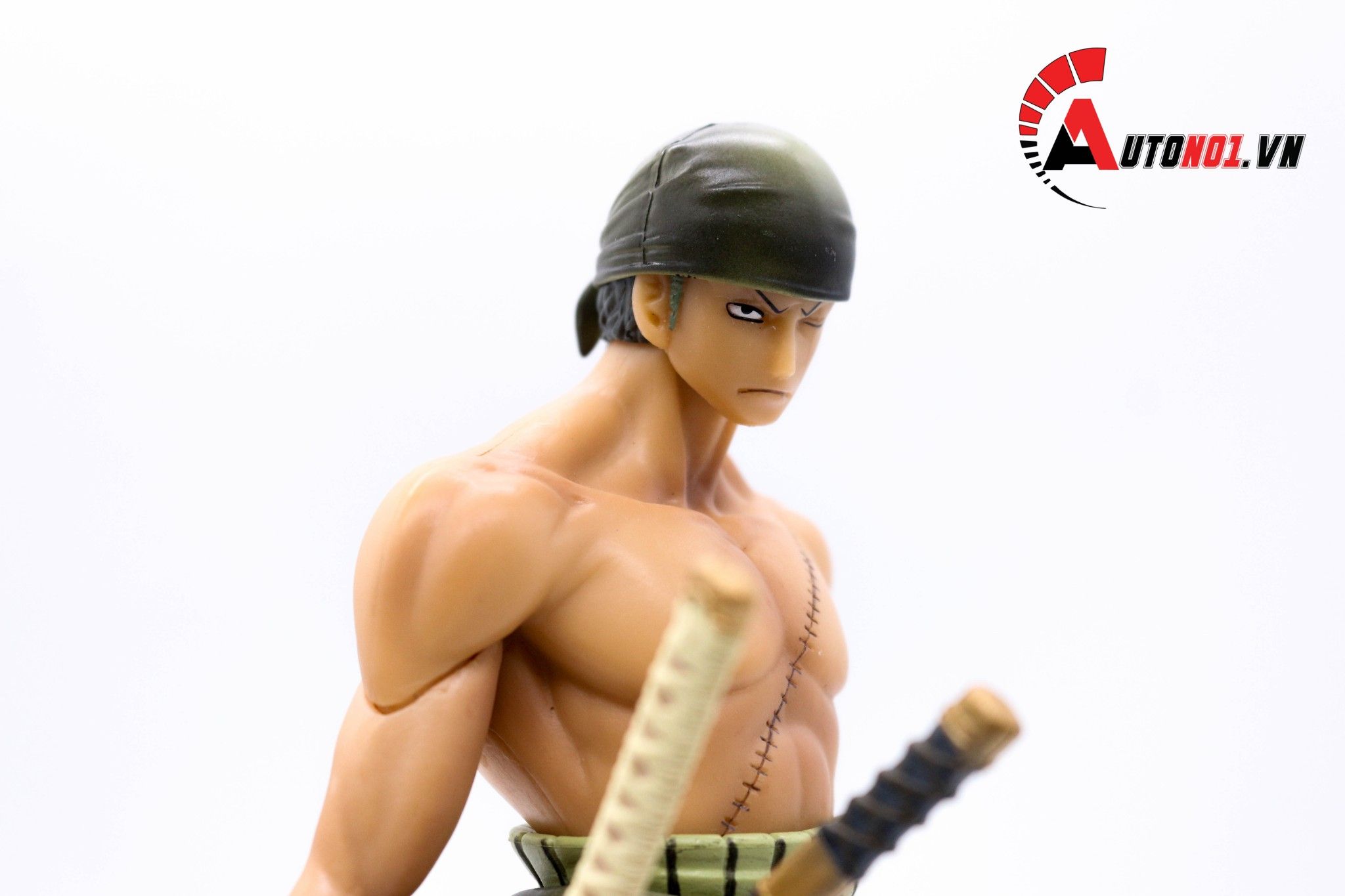  MÔ HÌNH NHÂN VẬT TRUYỆN TRANH ONE PIECE ZORO 25CM 5266 