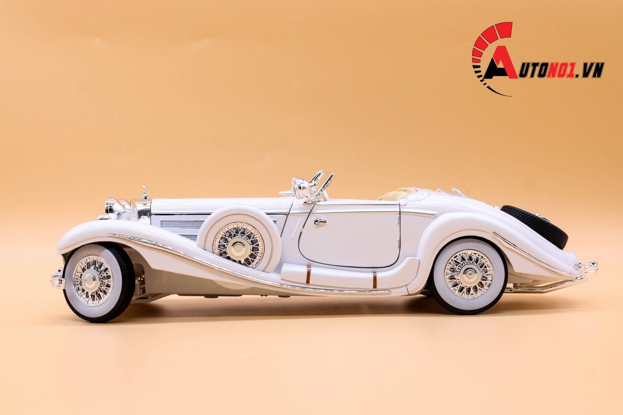 MÔ HÌNH XE MERCEDES BENZ 500K TYP SPECIAL ROADSTER 1936 1:18 MAISTO 3996