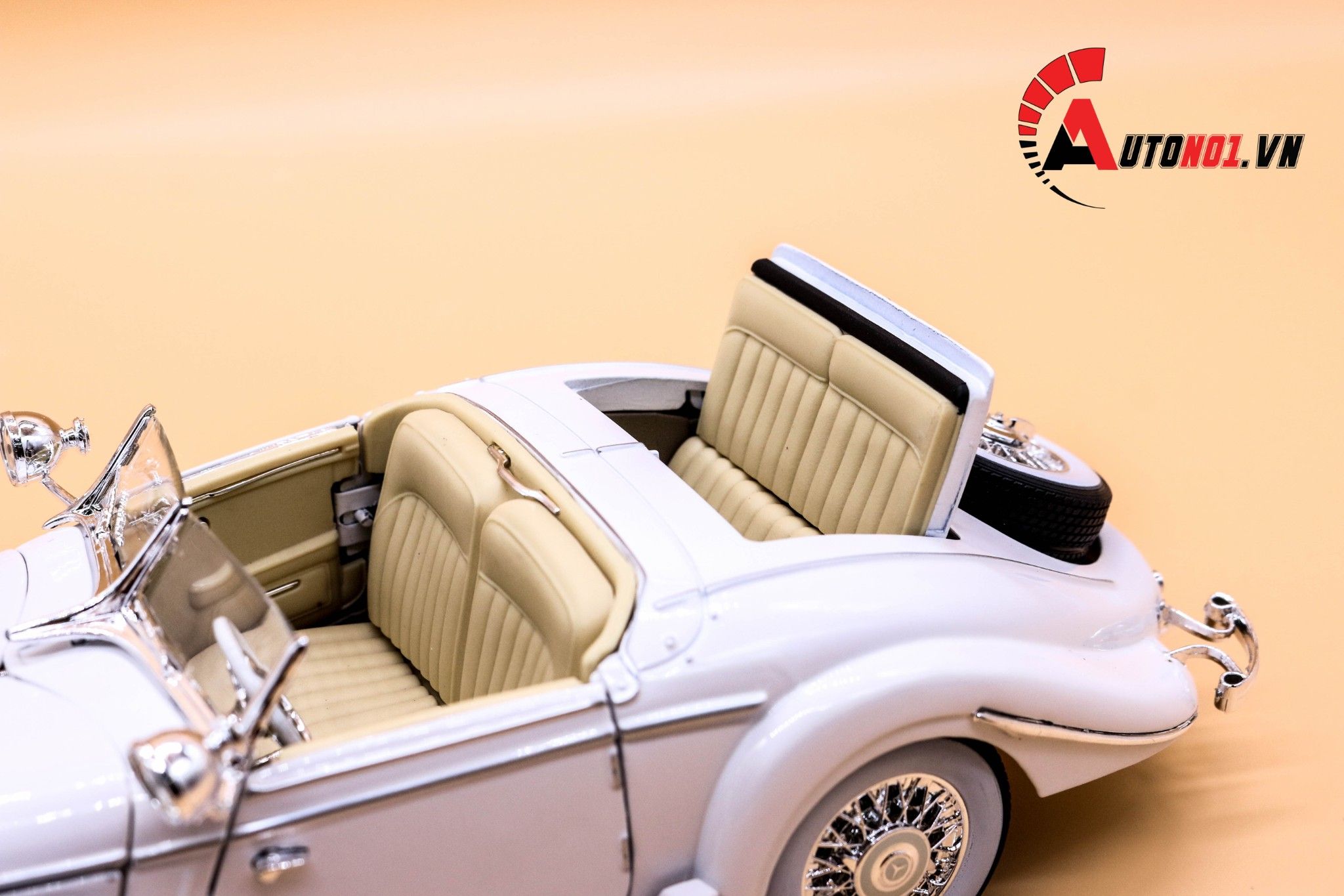 MÔ HÌNH XE MERCEDES BENZ 500K TYP SPECIAL ROADSTER 1936 1:18 MAISTO 3996