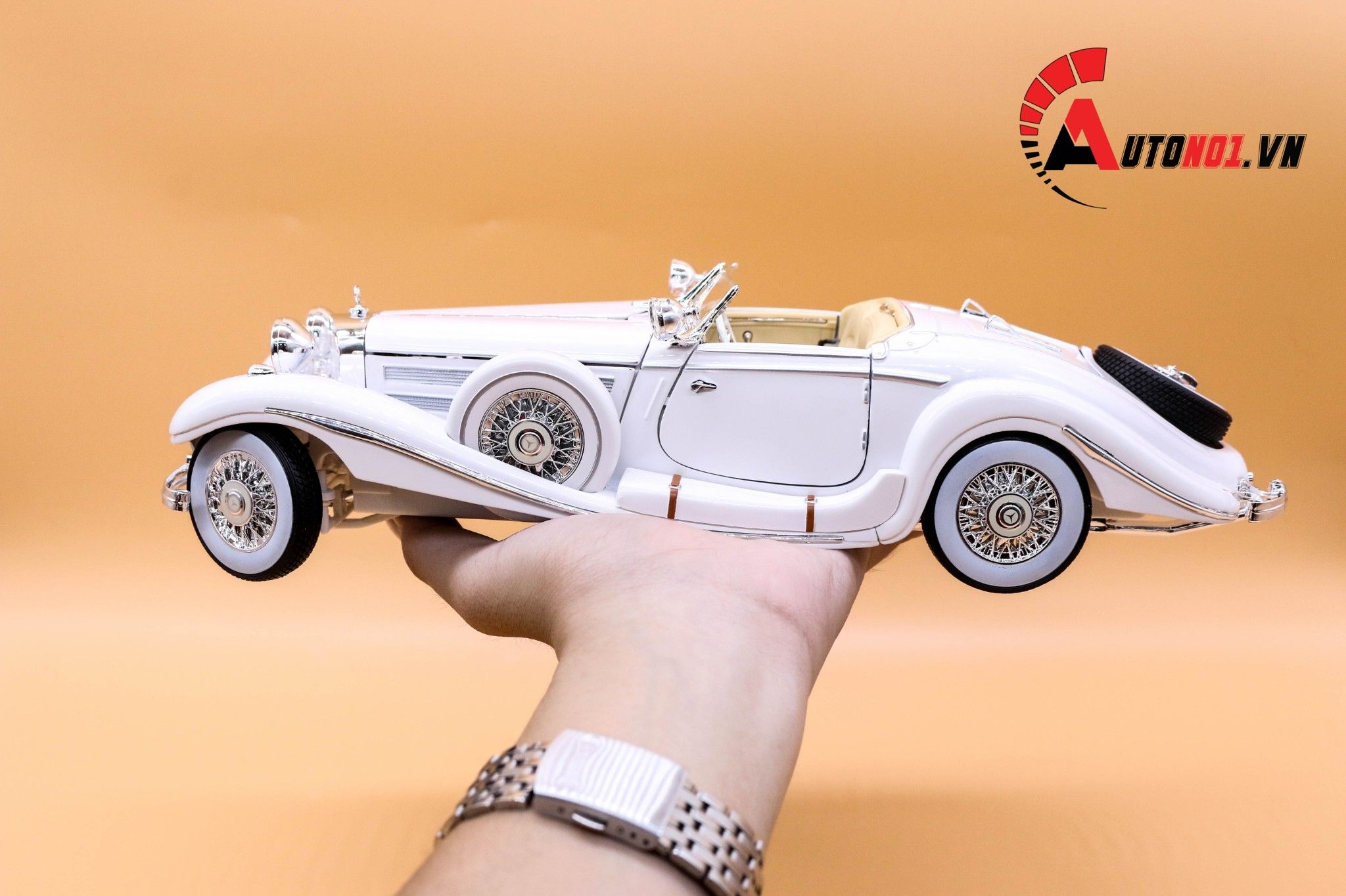 MÔ HÌNH XE MERCEDES BENZ 500K TYP SPECIAL ROADSTER 1936 1:18 MAISTO 3996