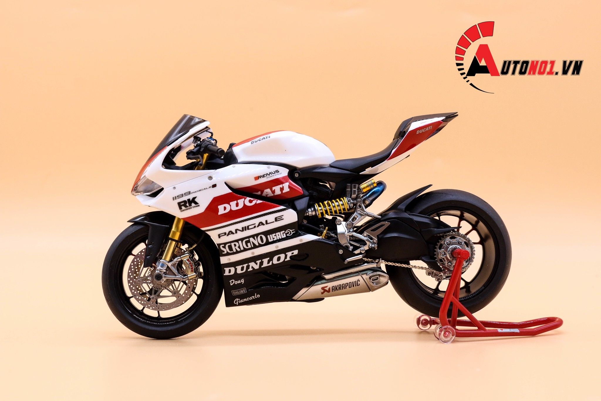  Mô hình xe Ducati 1199 Panigale Custom Metal Options 1:12 Tamiya 