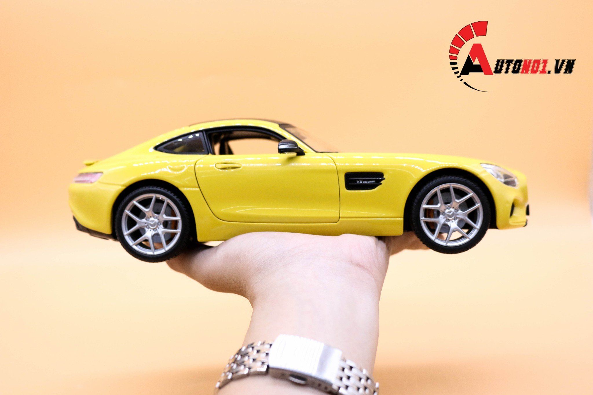  XE MÔ HÌNH MERCEDES AMG GT YELLOW 1:18 MAISTO 1780 