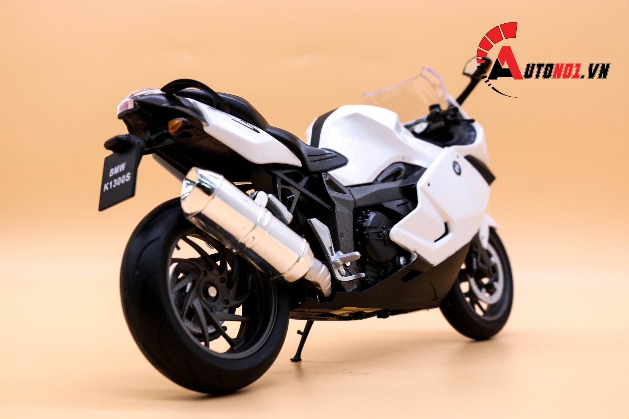  Mô hình xe mô tô BMW K1300S white tỉ lệ 1:10 Welly 1755 