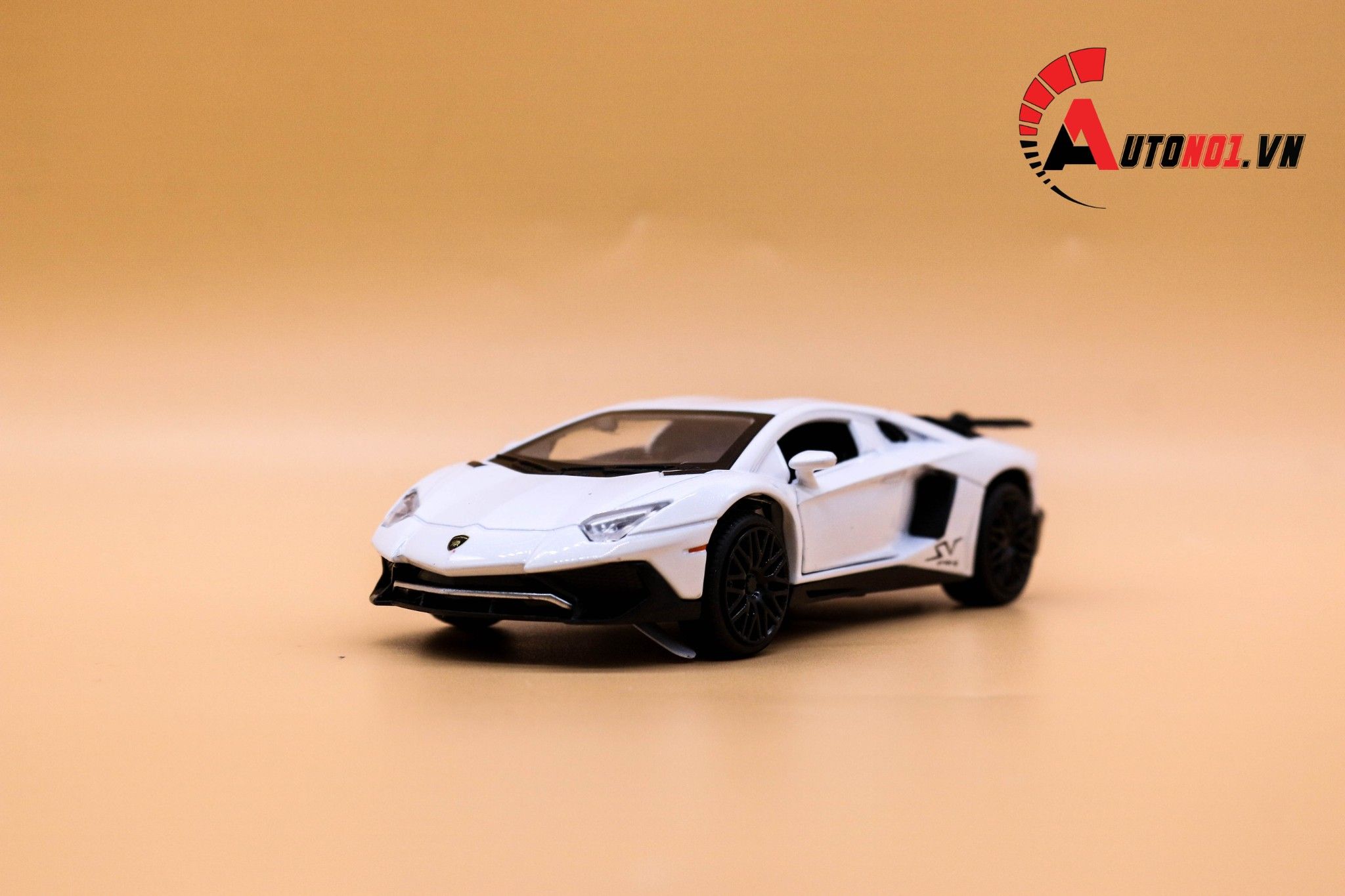  Mô hình Lamborghini Aventador LP750-4 SV tỉ lệ 1:32 Miniauto 4276 