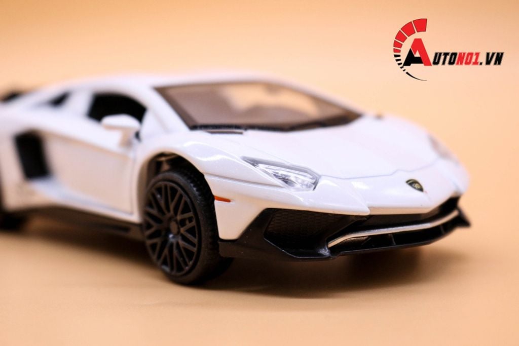 MÔ HÌNH LAMBORGHINI AVENTADOR 750-4 SV WHITE 1:32 MINIAUTO KHÔNG HỘP 4276