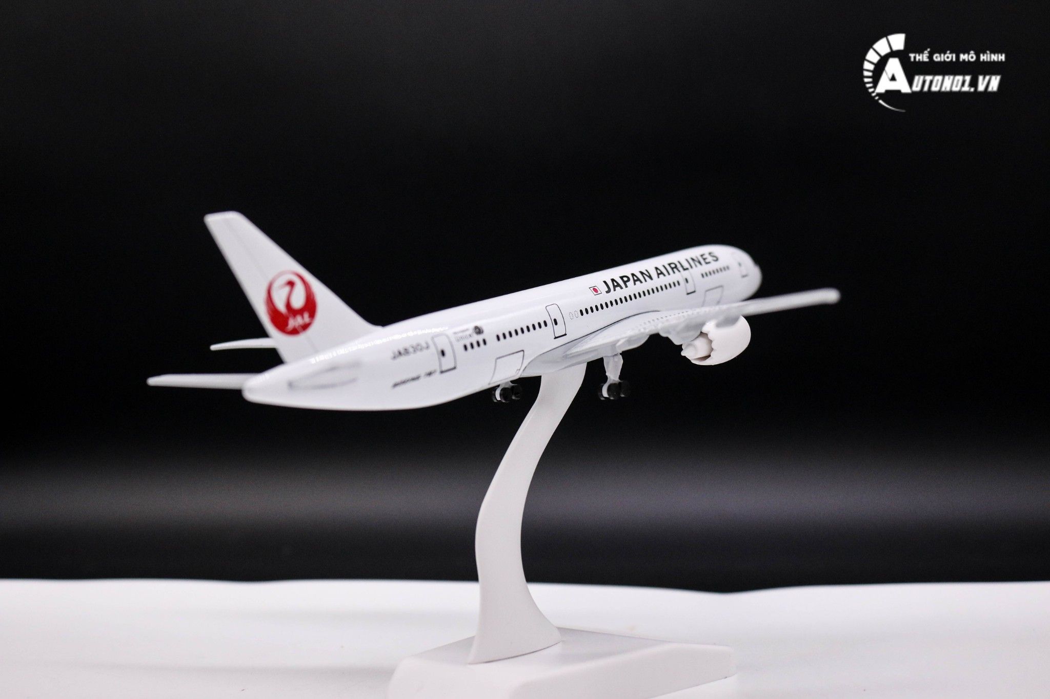  Mô hình máy bay Japan Airlines Boeing B787 20cm Everfly MB20033 