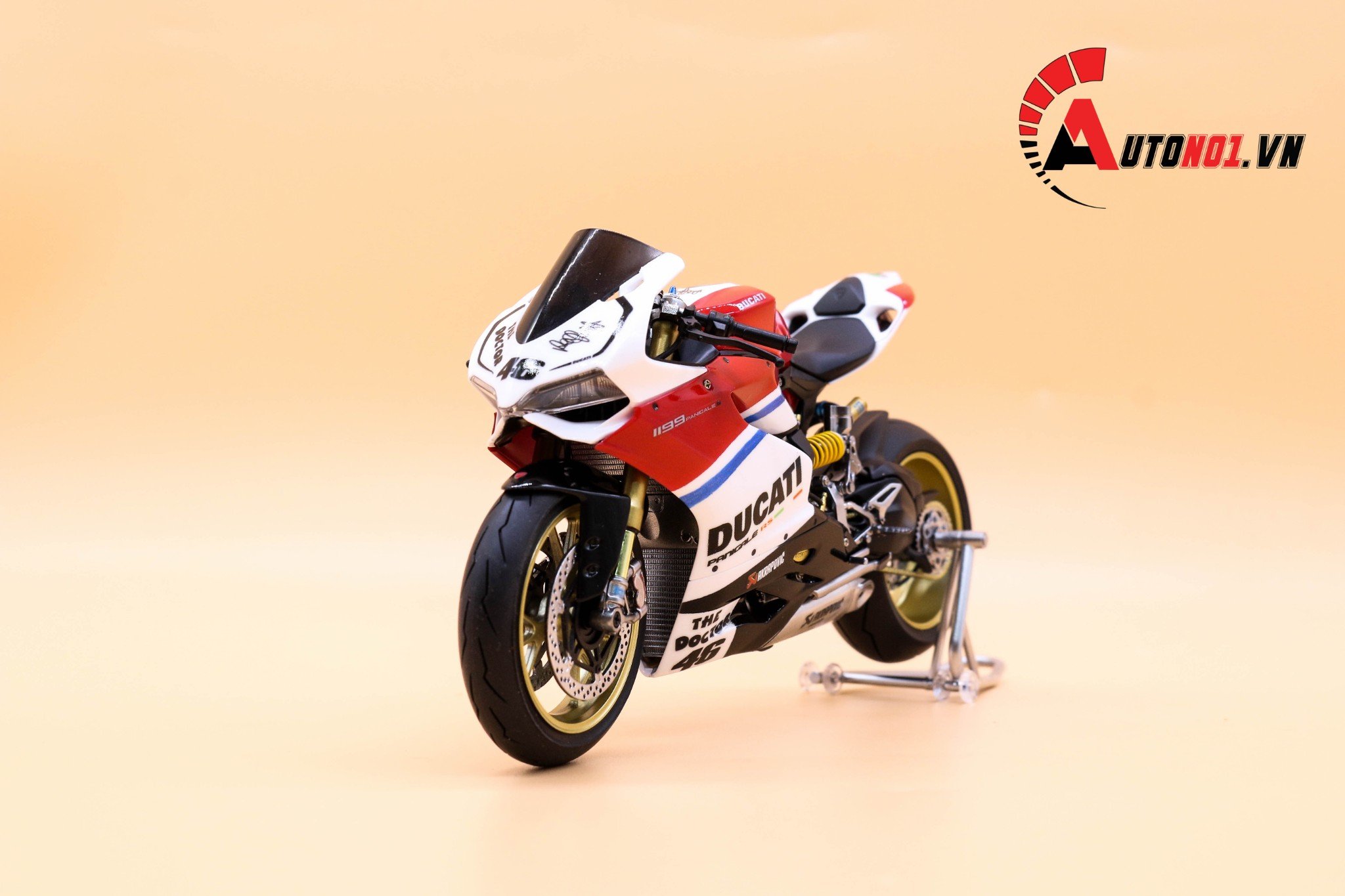 MÔ HÌNH SIÊU XE DUCATI 1199 PANIGALE CUSTOM DECAL AUDI NO.46 1:12 TAMIYA