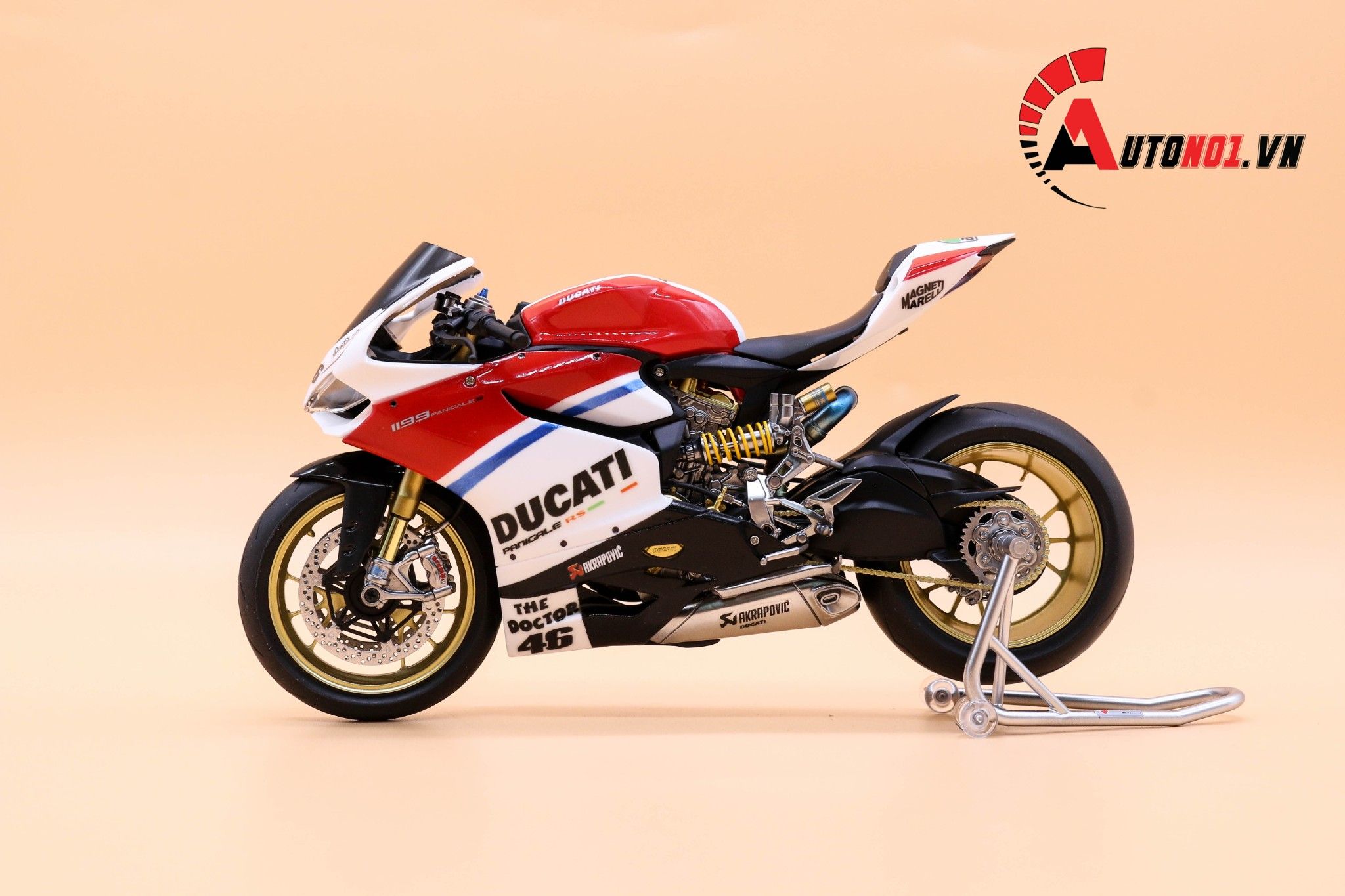  Mô hình xe cao cấp Ducati 1199 Panigale Custom Decal Audi No.46 1:12 Tamiya D056 