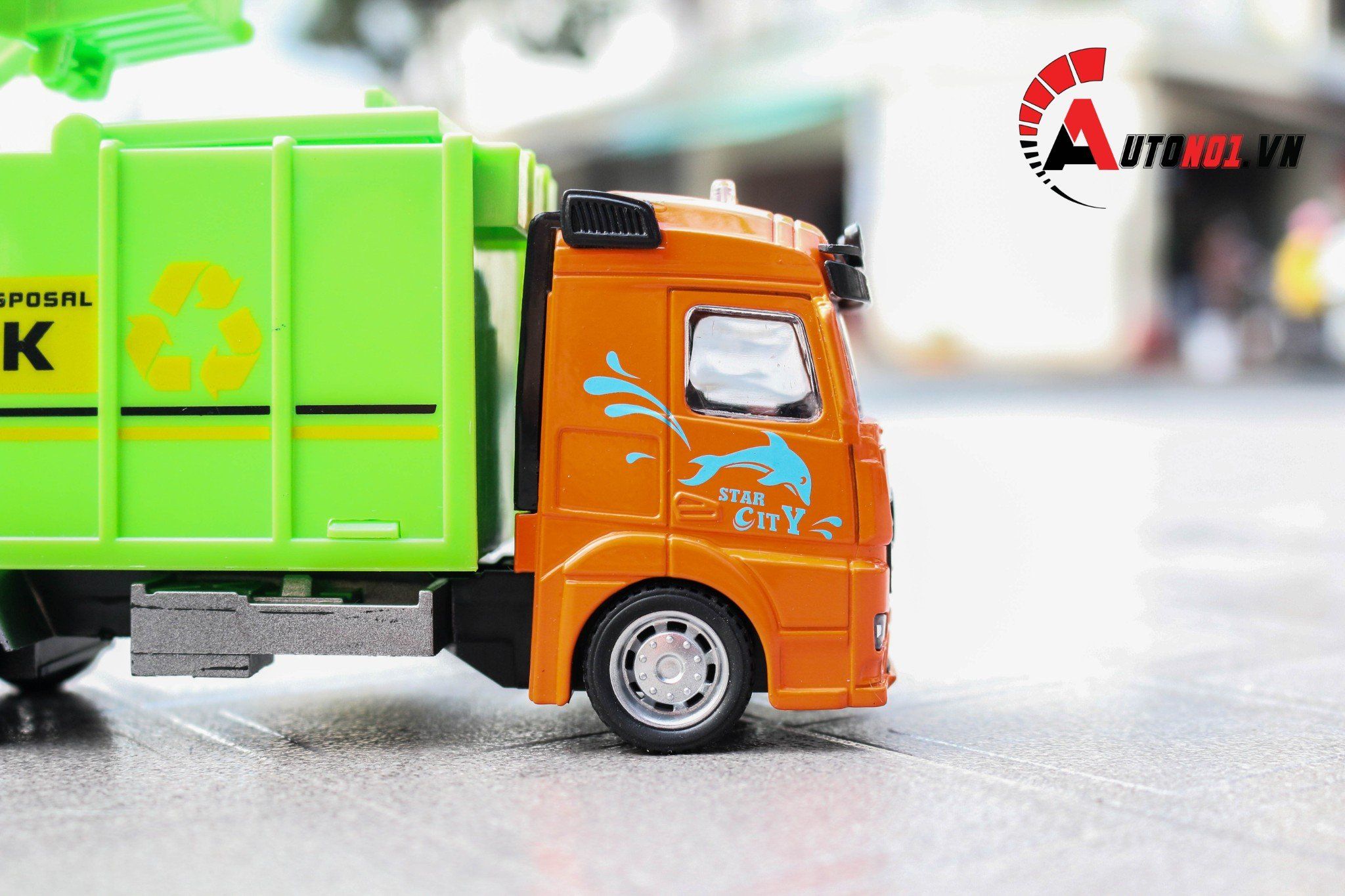  MÔ HÌNH XE TẢI CHỞ RÁC ORANGE 1:32 TRUCK METAL 6350 