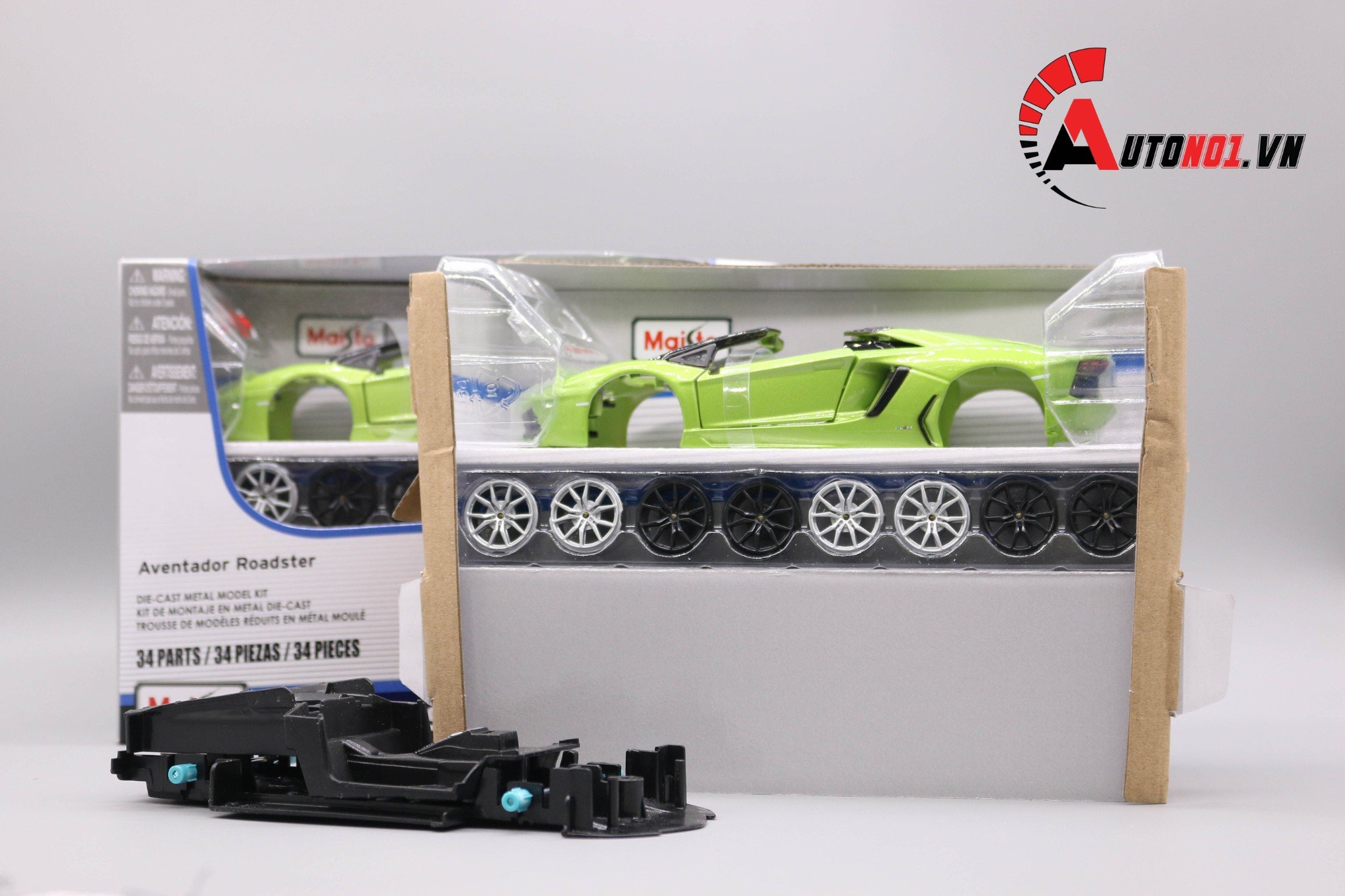 MÔ HÌNH XE LAMBORGHINI AVENTARDO ROADSTER GREEN 1:24 LẮP GHÉP MAITO