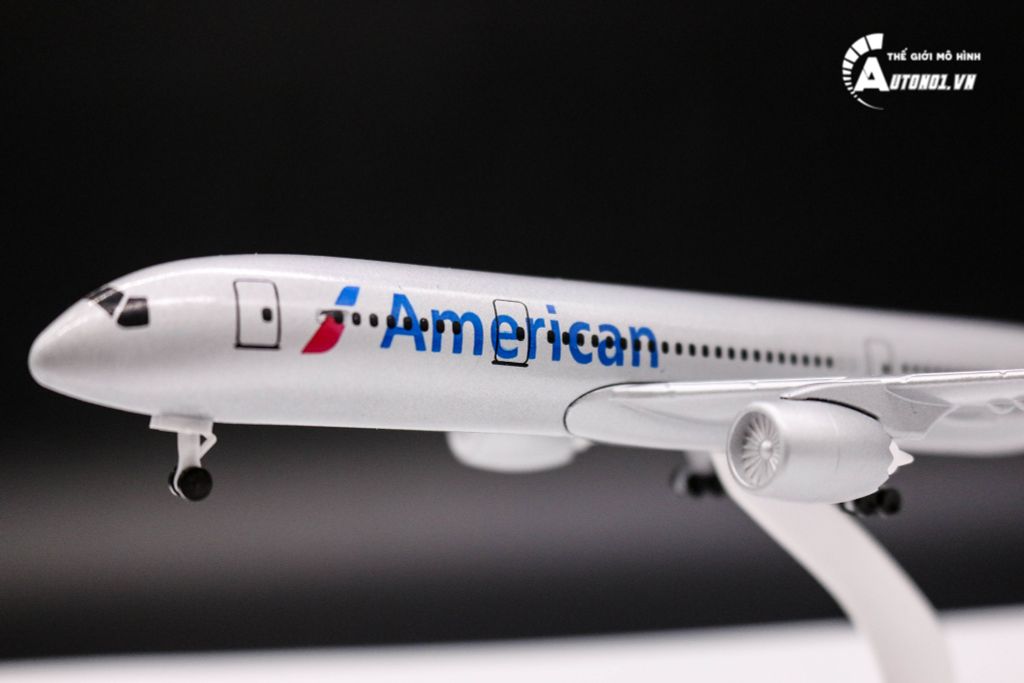 MÔ HÌNH MÁY BAY BOEING 777 AMERICAN AIRLINES 18CM 4798