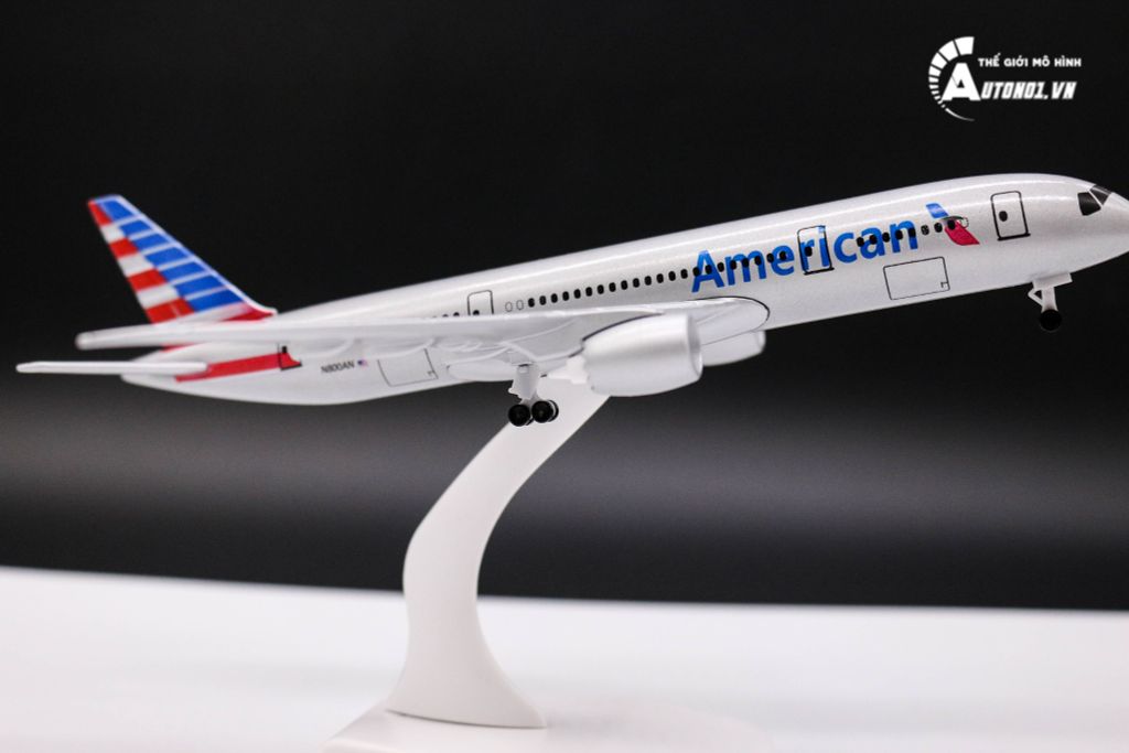 MÔ HÌNH MÁY BAY BOEING 777 AMERICAN AIRLINES 18CM 4798