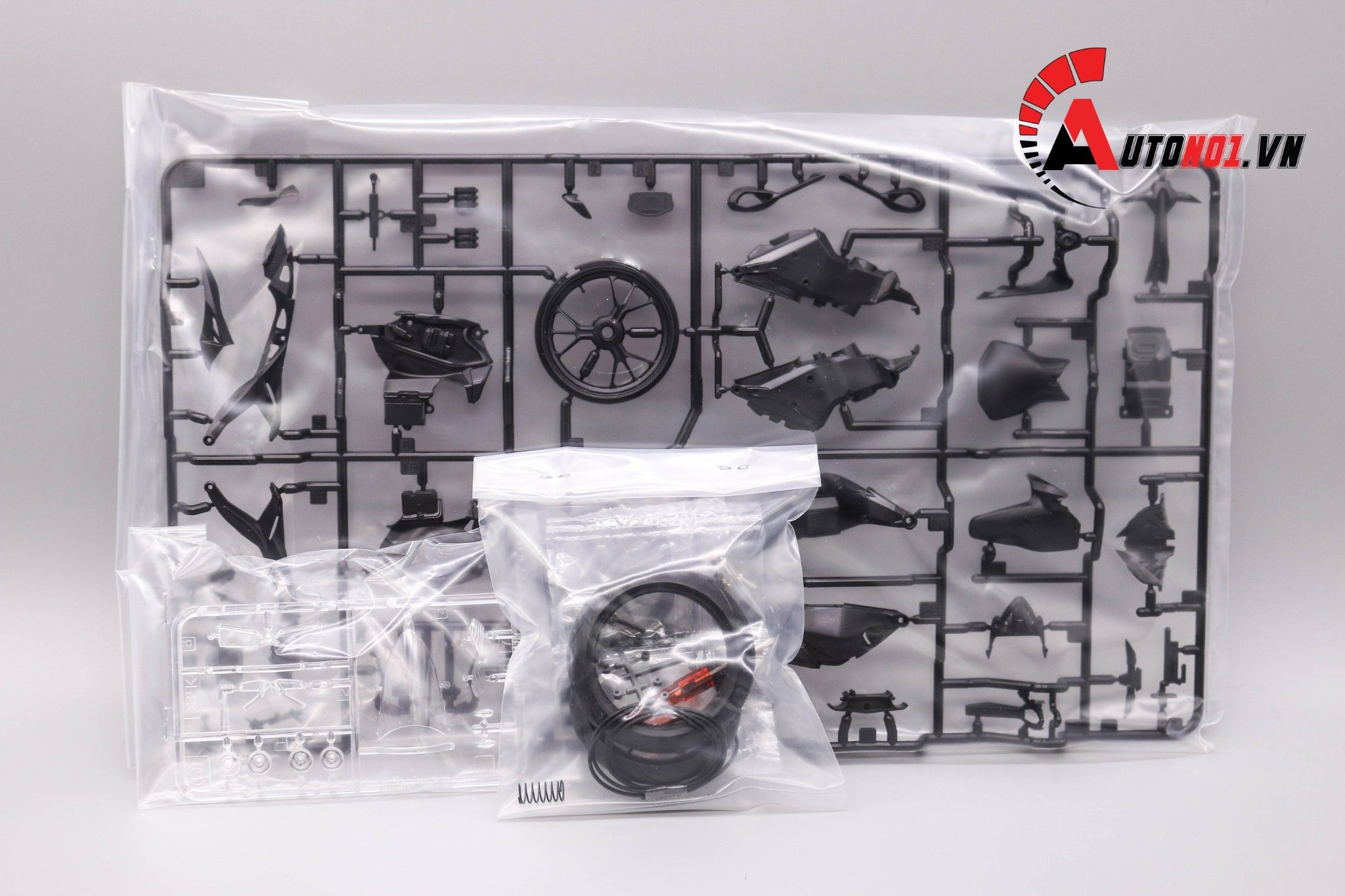  MÔ HÌNH KIT MÔ TÔ DUCATI 1199 PANIGALE S TRICOLORE 1:12 TAMIYA 14132 