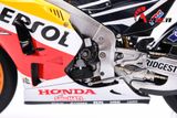  Mô hình xe Repsol Honda Rc213v 2014 Carbon 1:12 Tamiya D064 