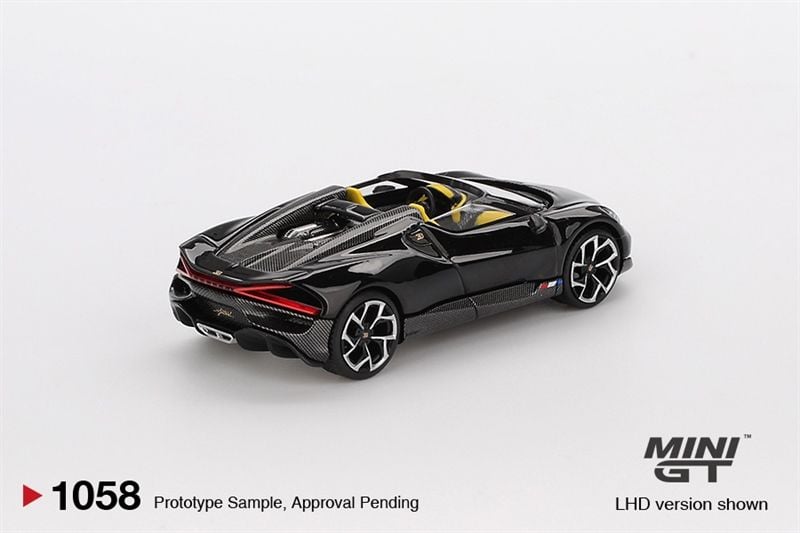  Mô hình xe Bugatti W16 Mistral Black tỉ lệ 1:64 MiniGT MGT01058 