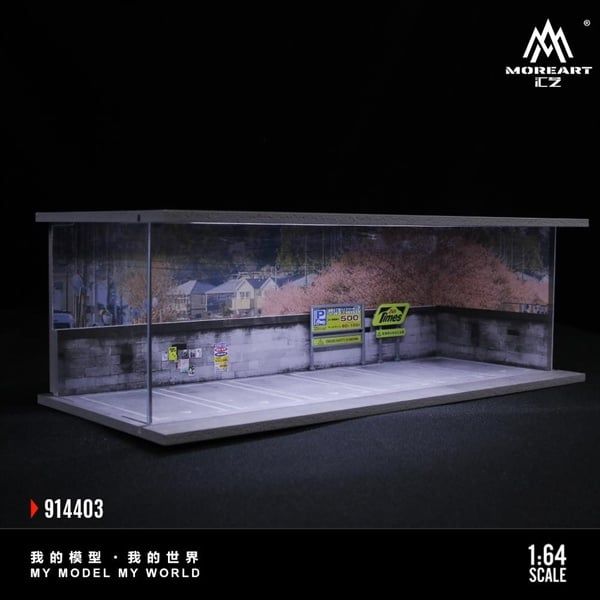  Hộp trưng bày mô phỏng bãi đỗ xe cạnh vường hoa anh đào Sakura Parking Lot - Lighting Edition Scene có đèn - mica tỉ lệ 1:64 MoreartMO914403 
