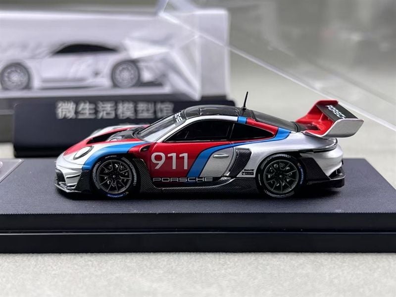  Mô hình xe Porsche 911 (992) GT3 R Rennsport tỉ lệ 1:64 HKM OT64414 