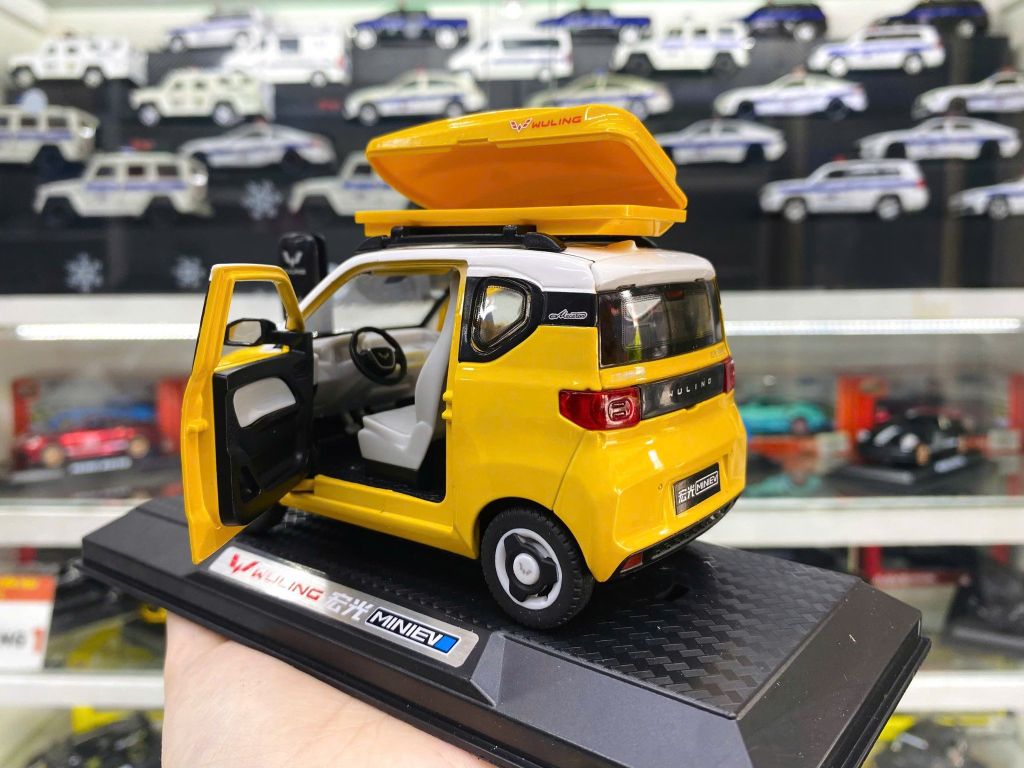 Mô hình xe Wuling Hongguang Mini EV full open - kèm phụ kiện tỉ lệ 1:24 Chezhi OT582