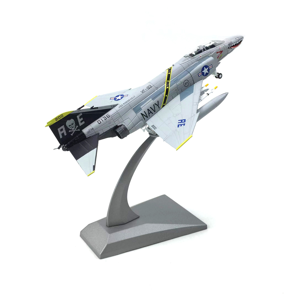 Mô hình máy bay chiến đấu F-4 USAF NAVY 0136 VF 83 tỉ lệ 1:100 Ns models MBQS023