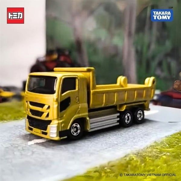  Mô hình xe Isuzu Giga Dump Truck No.101 tỉ lệ 1:64 Tomica 859864 