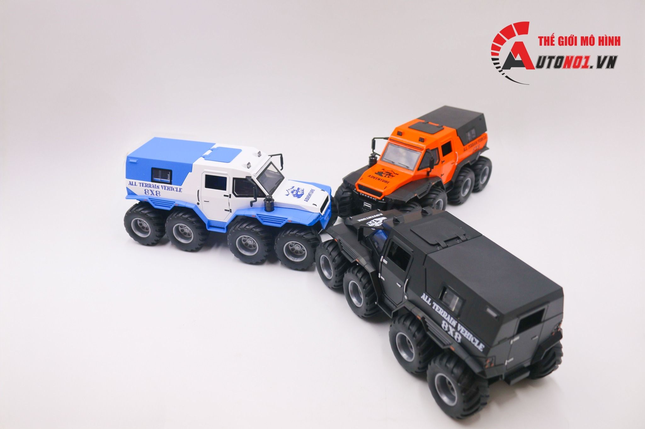  Mô hình xe địa hình lội nước Shaman 8x8 1:24 Miniauto OT490 
