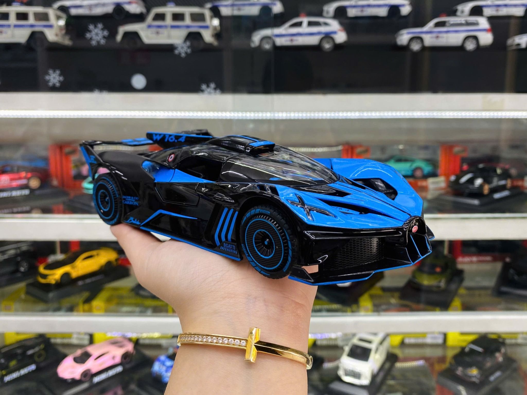  Mô hình xe Bugatti Bolide phun khói - full open 1:24 Chezhi CZ24462 