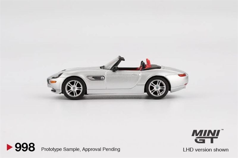  Mô hình xe BMW Z8 silver card tỉ lệ 1:64 MiniGT MGT00998 