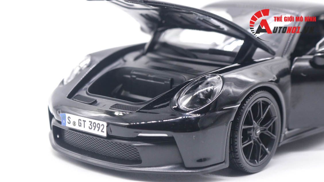  Mô hình xe Porsche 911 GT3 2022 có đế tỉ lệ 1:18 Maisto 8114 