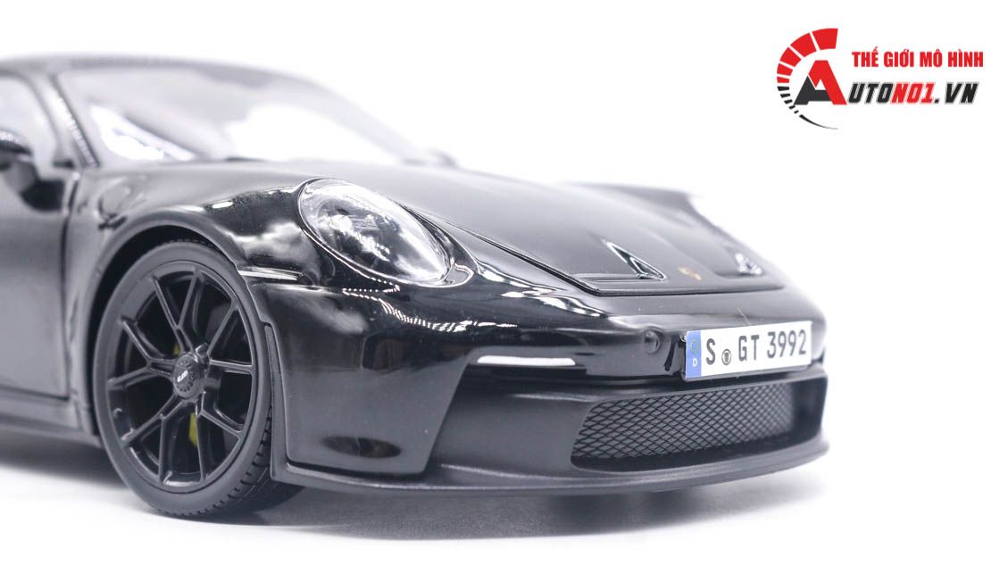  Mô hình xe Porsche 911 GT3 2022 có đế tỉ lệ 1:18 Maisto 8114 