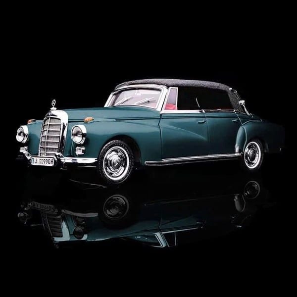  Mô hình xe Mercedes Benz 300D Convertible Soft Top limited to 799pcs tỉ lệ 1:64 Seeker OT64435 