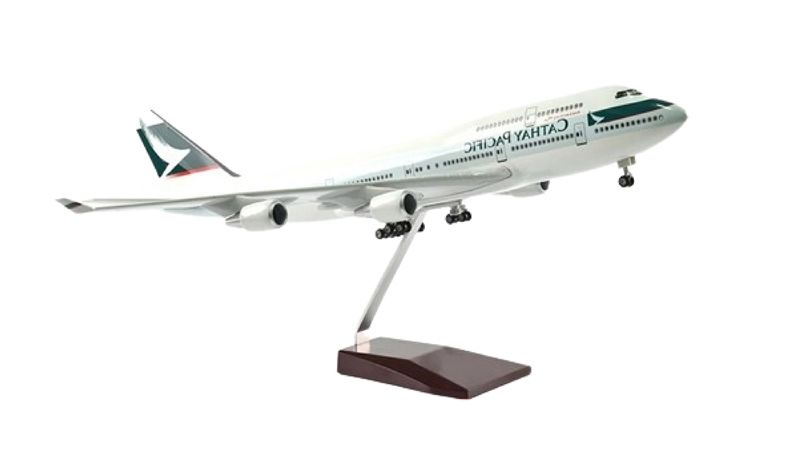  Mô hình máy bay Cathay Pacific Airlines Boeing B747 47cm có đèn led tự động theo tiếng vỗ tay hoặc chạm MB47050 