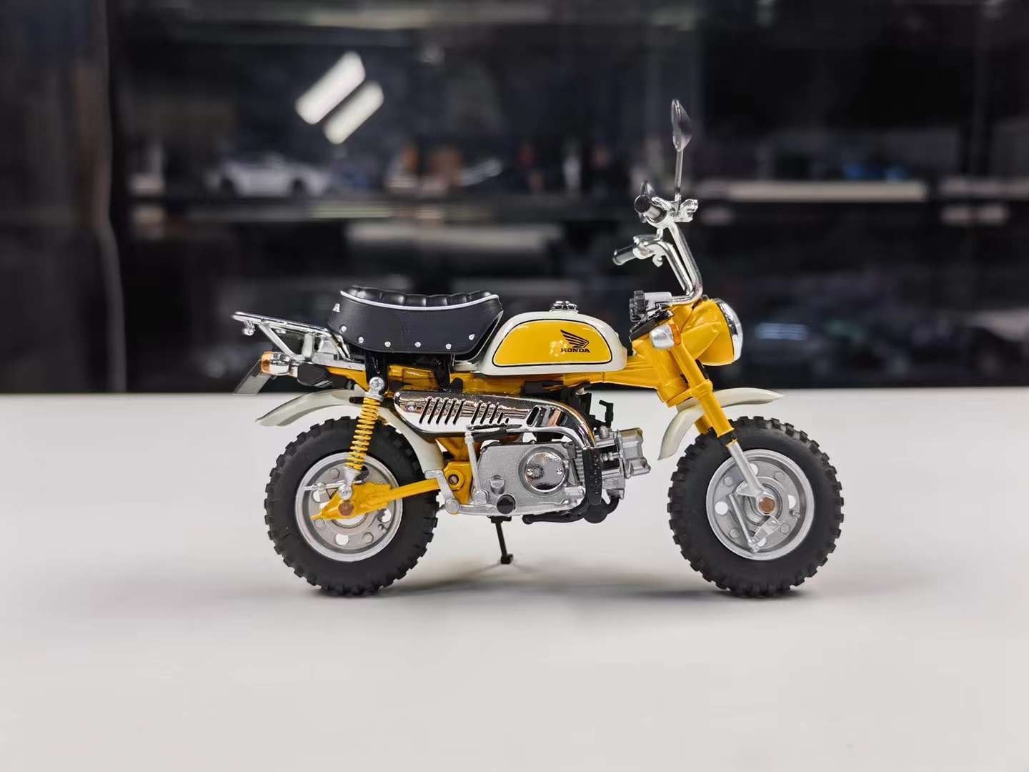  Mô hình xe Honda Monkey 50cc 1:12 Aoshima MT064 