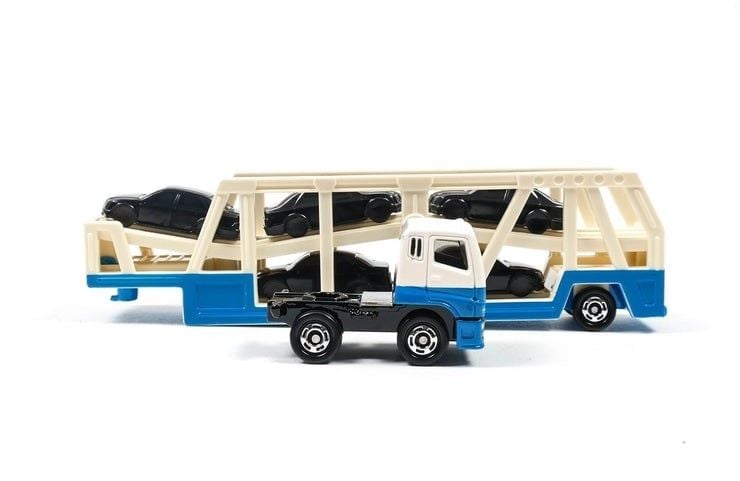  Mô hình xe tải chở xe Mitsubishi Fuso Carrier Car No.131 tỉ lệ 1:64 Tomica 334088 