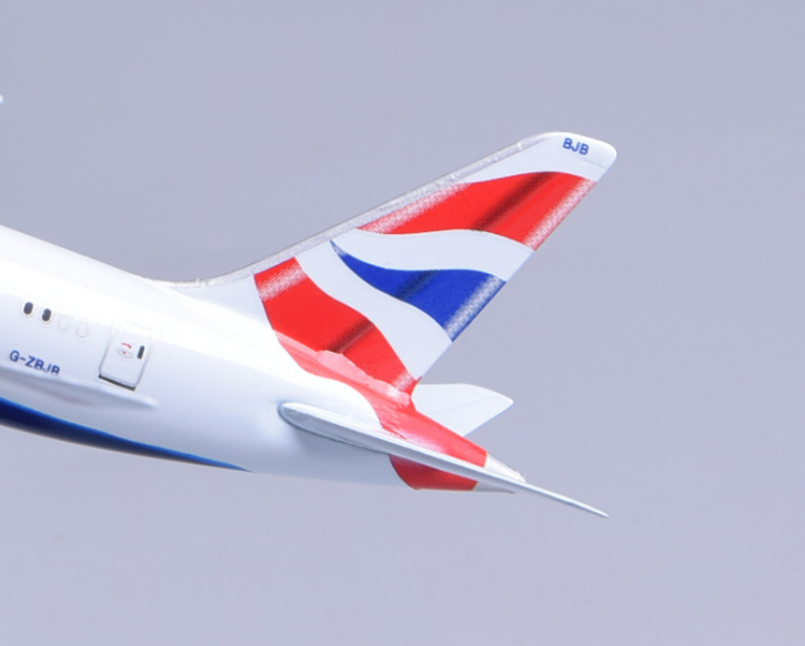  Mô hình máy bay Anh Quốc British Airways Boeing B787 có bánh xe 20cm MB20066 