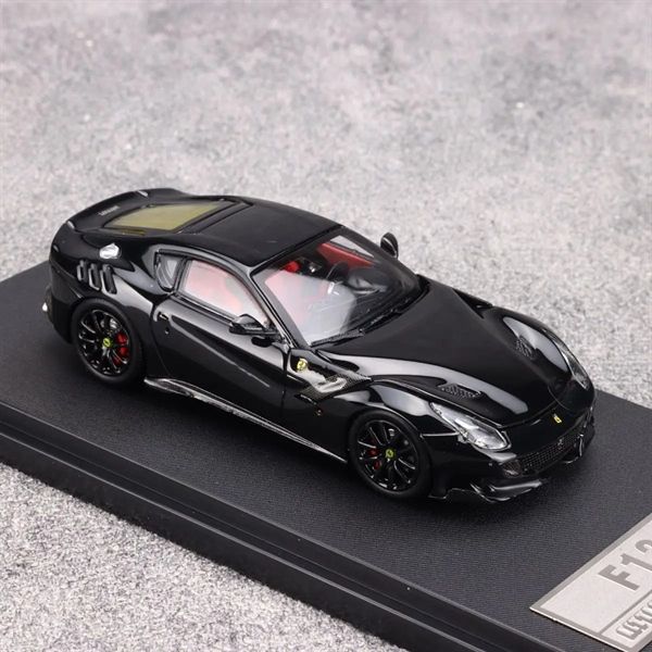  Mô hình xe Ferrari F12 TDF black version mở được capo tỉ lệ 1:64 Little Toys OT64410 