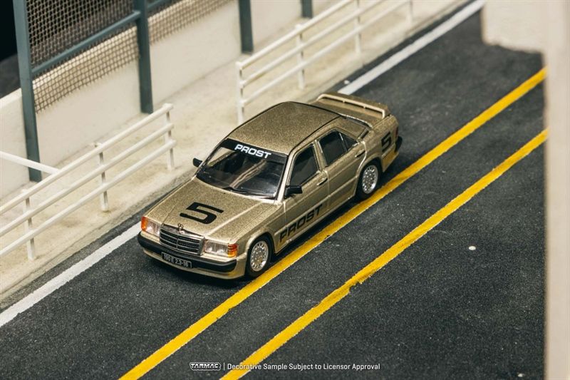  Mô hình xe Mercedes-Benz 190 E 2.3-16, Race of Champion 1984, Alain Prost tỉ lệ 1:64 Tarmac Works T64G-047-84ROC05 