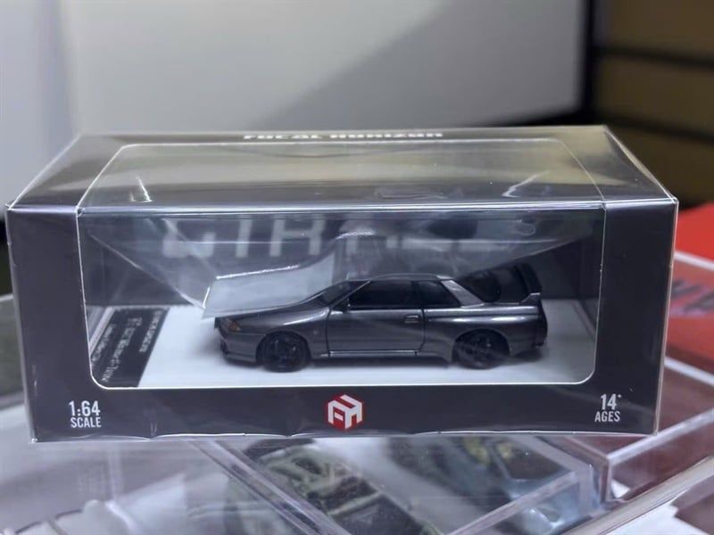  Mô hình xe Nissan Skyline GT-R (R32) Grey tỉ lệ 1:64 Focal Horizon OT64405 