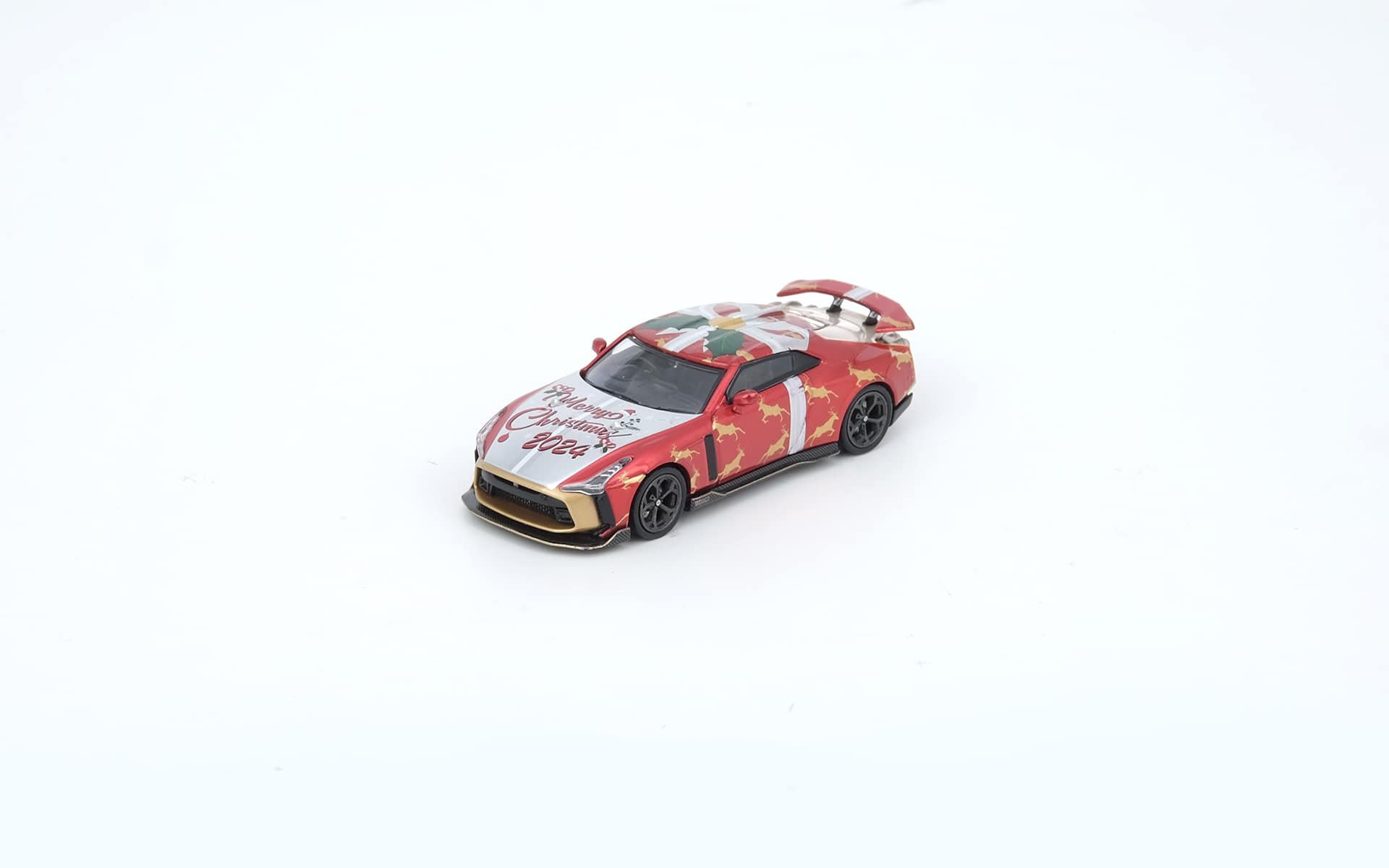  Mô hình xe Nissan GTR-R50 version Christmas 2024 Red chrome - Chase Gold tỉ lệ 1:64 Inno64 IN64-R50-XMAS24 