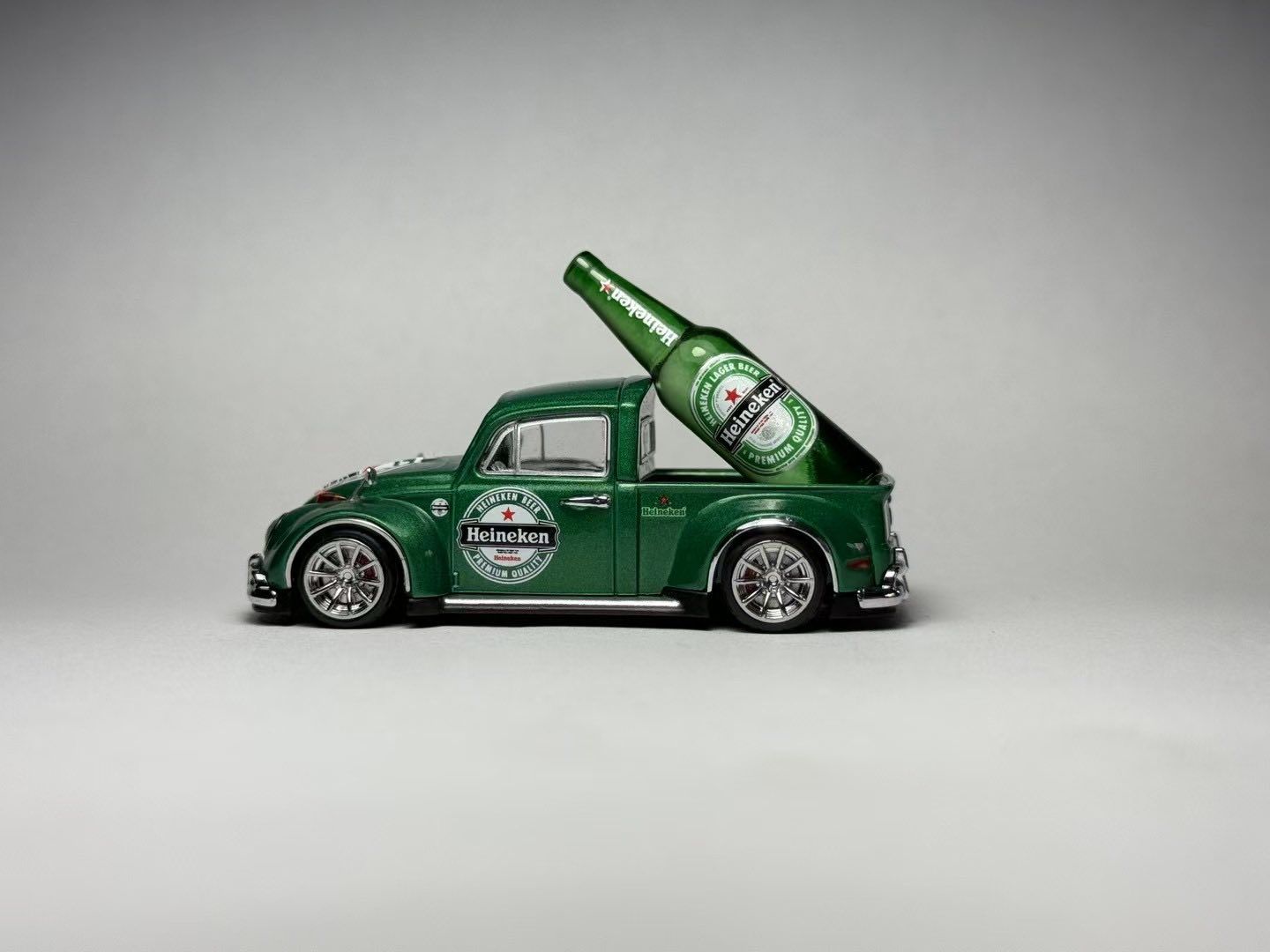 Mô hình xe Volkswagen Beetle Pickup 1:64 Liberty64 OT64293 
