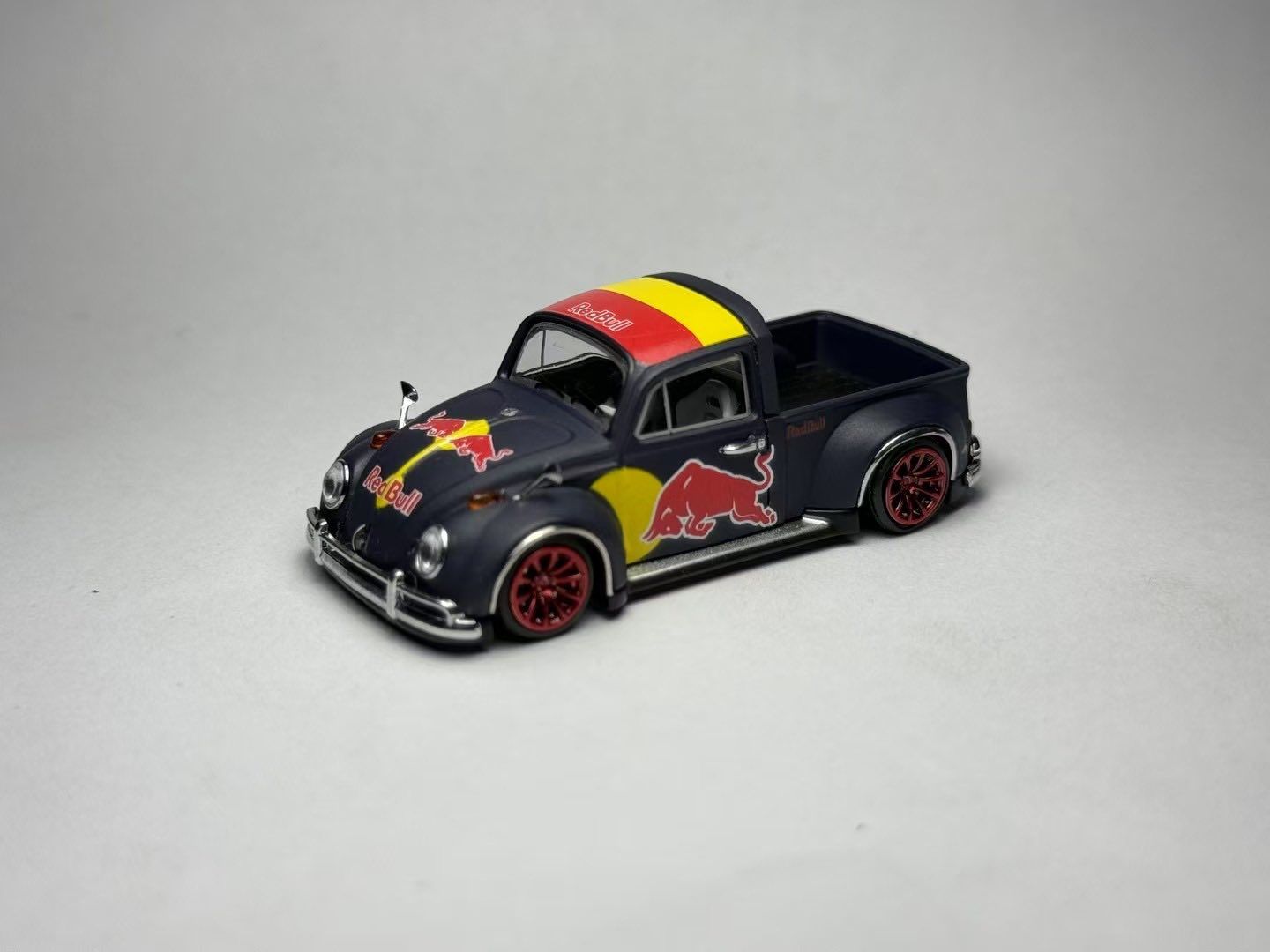  Mô hình xe Volkswagen Beetle Pickup 1:64 Liberty64 OT64293 