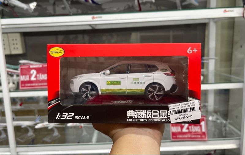  Mô hình xe độ dịch vụ Nissan X-trail taxi Mai Linh có hộp mica tỉ lệ 1:32 Autono1 Alloy model OT229A 